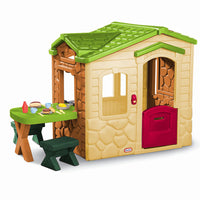 Load image into Gallery viewer, Children's playhouse with a green roof and red door, accompanied by a small table and chairs on a white background.