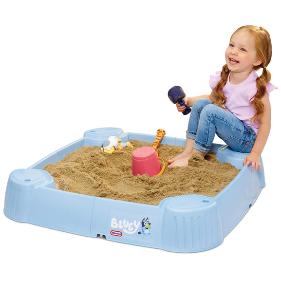 Bluey™ Beach Day Sandbox