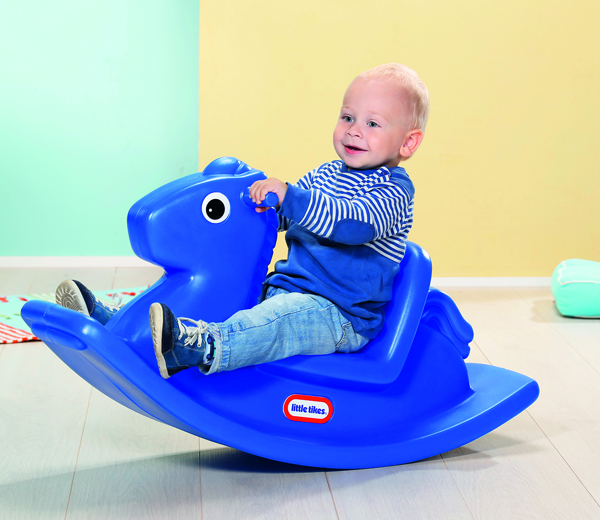 plastic rocking horse for toddlers